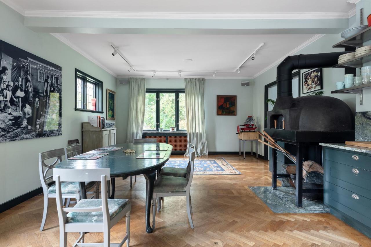 Fantastic 4 Bedroom Home In Bromma With Everything Стокгольм Экстерьер фото